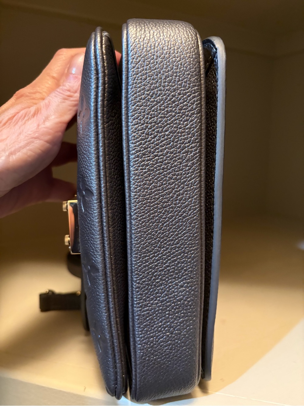 Louis Vuitton Pochette Métis East West - Picture 4 of 6